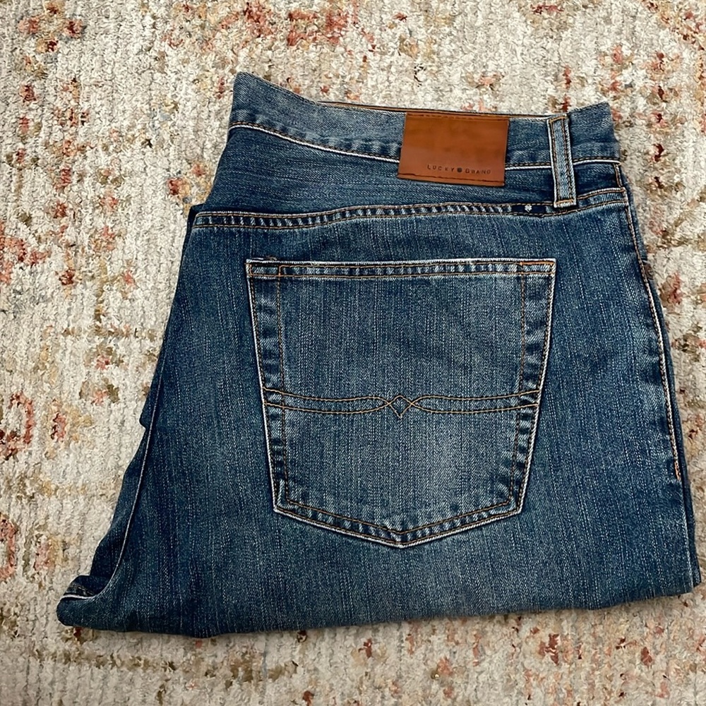 Men’s lucky brand straight jeans